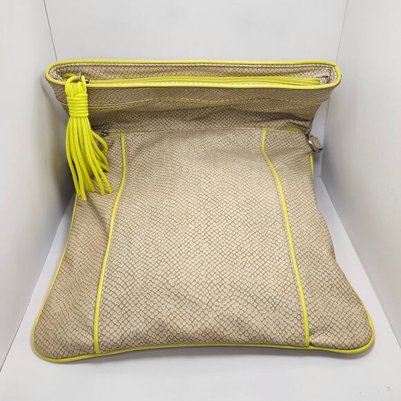 Poppie Jones Snakeskin Printed Tan & Yellow Fold Over Zippered Tote Bag - Picture 4 of 8